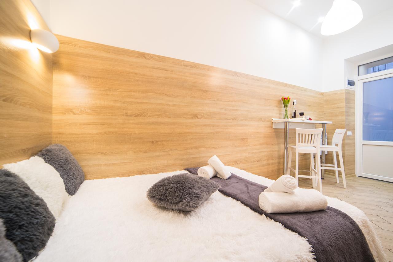 Mini Economy Apartments- Filatova 10 利沃夫 外观 照片